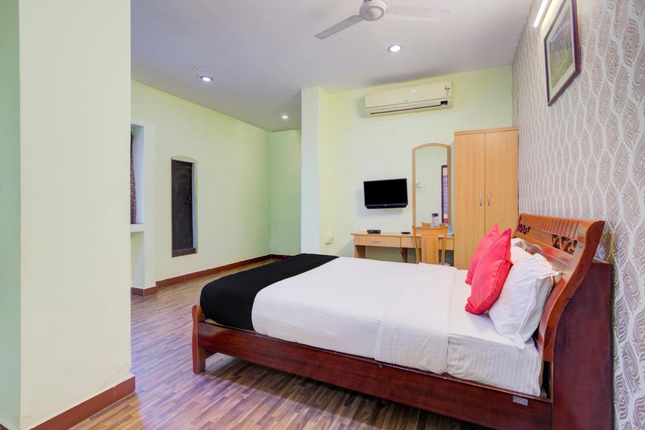 Hotel Oyo Flagship Amutha Residency Chennai Exterior foto